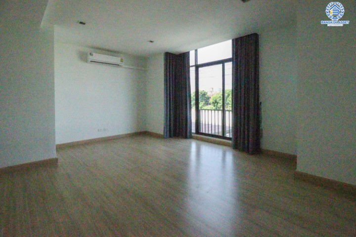 ทาวน์โฮมมือสอง ม. พฤกษาวิลล์65/2 ติวานนท์-ศรีสมาน ทาวน์โฮม3ชั้น สภาพดีมาก เหมือนไม่เคยเข้าอยู่ เนื้อที่ 25.20 ตร.ว. 3 ห้องนอน 3 ห้องน้ำ 2 ที่จอดรถ  สามรถทำเป็นโฮมออฟฟิศได้ บนทำลที่เชื่อมต่อถนน แจ้งวัฒนะ, ปากเกร็ด, ศรีสมาน ใกล้ทางด่วน "ศรีสมาน" จองเลย!